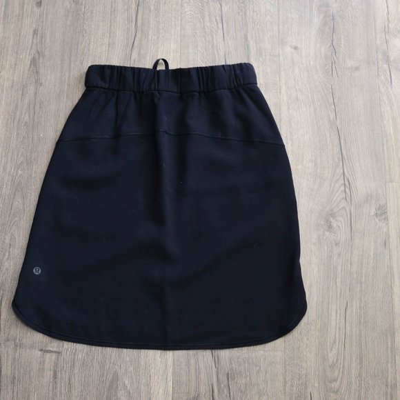 Lululemon On The Fly skirt 4 black - Picture 4 of 9